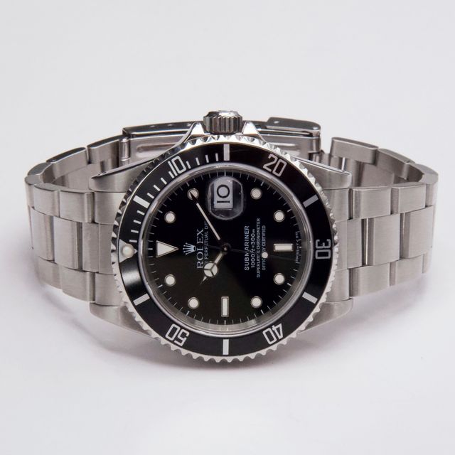 Rolex Submariner 16610 Image 4